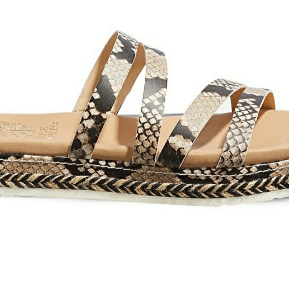 LEATHER SLIP-ON SANDALS